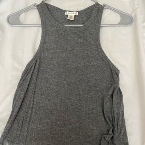 Tillys grey ribbed tank